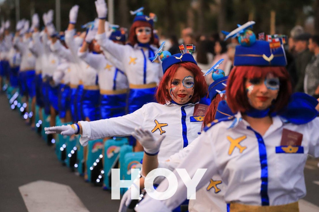 El desfile de este sábado contó con quince agrupaciones con un alto nivel. 
