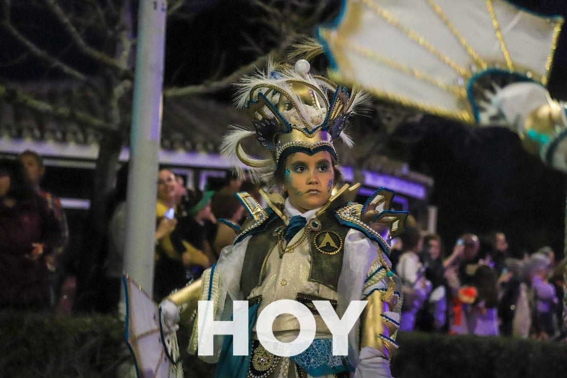 El desfile de este sábado contó con quince agrupaciones con un alto nivel. 