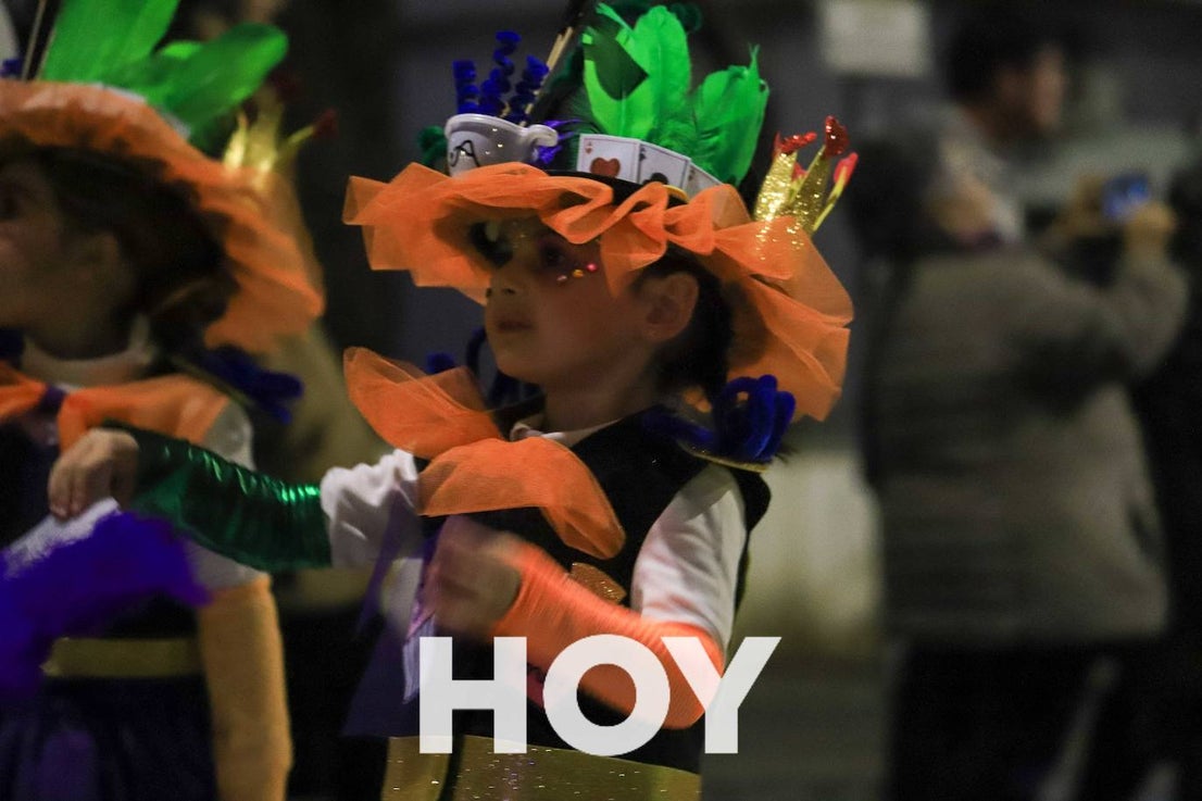 El desfile de este sábado contó con quince agrupaciones con un alto nivel. 