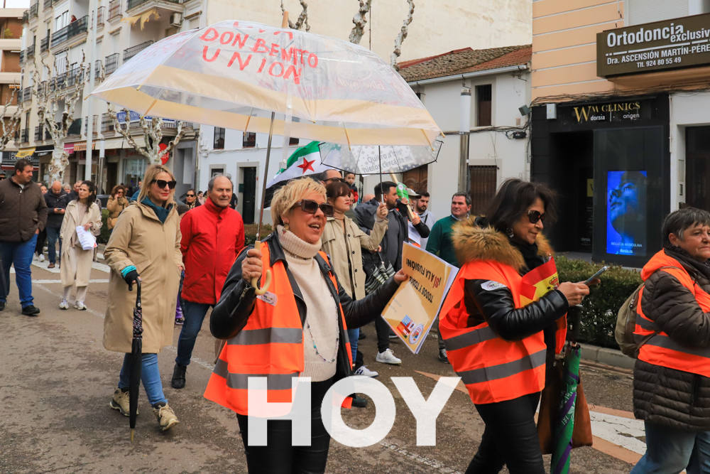 La manifestación a favor de la unión Don Benito-Villanueva, en imágenes