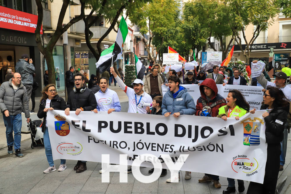 La manifestación a favor de la unión Don Benito-Villanueva, en imágenes