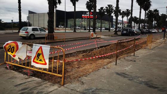 Los ciclistas y los peatones ganan protagonismo en la avenida Vegas Altas