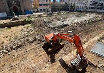 La adjudicataria de la obra de la plaza de España retoma las excavaciones