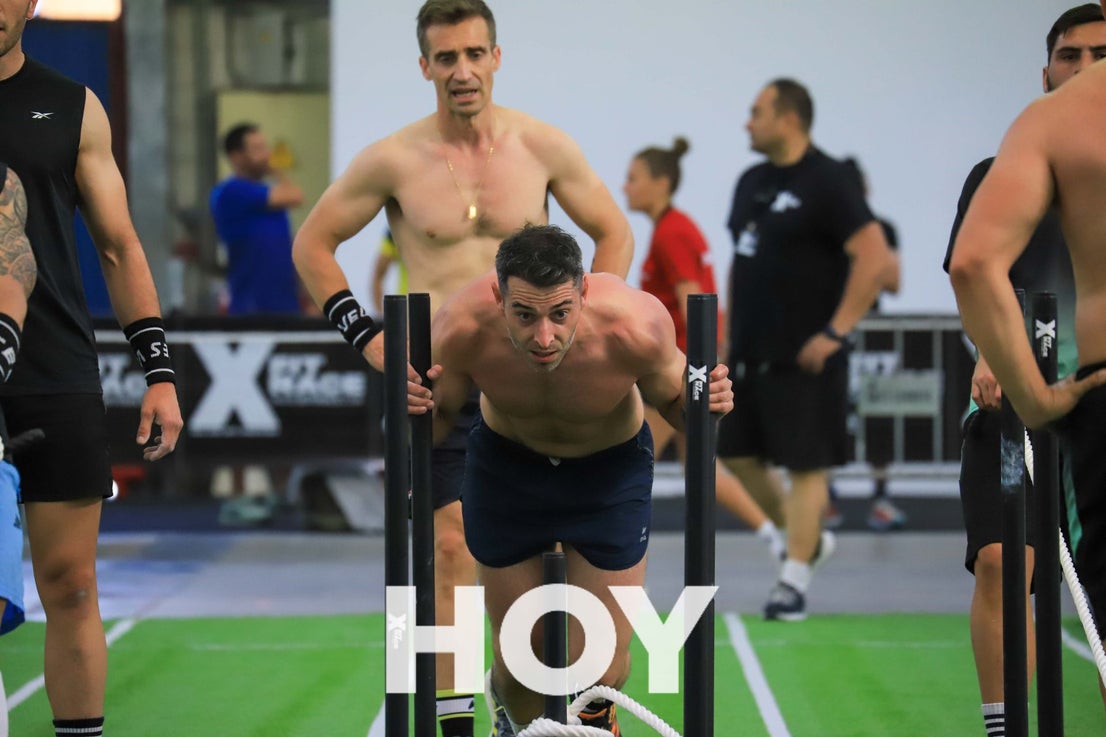 Decenas de deportistas sacan músculo en el XFit Race 2024