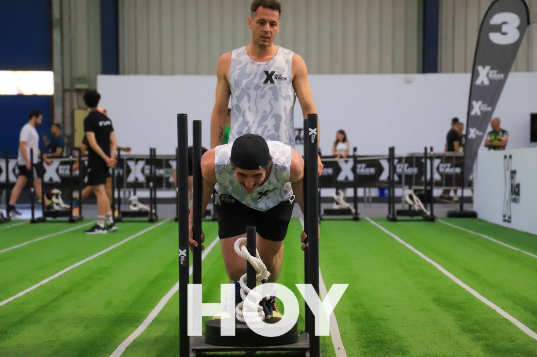 Decenas de deportistas sacan músculo en el XFit Race 2024
