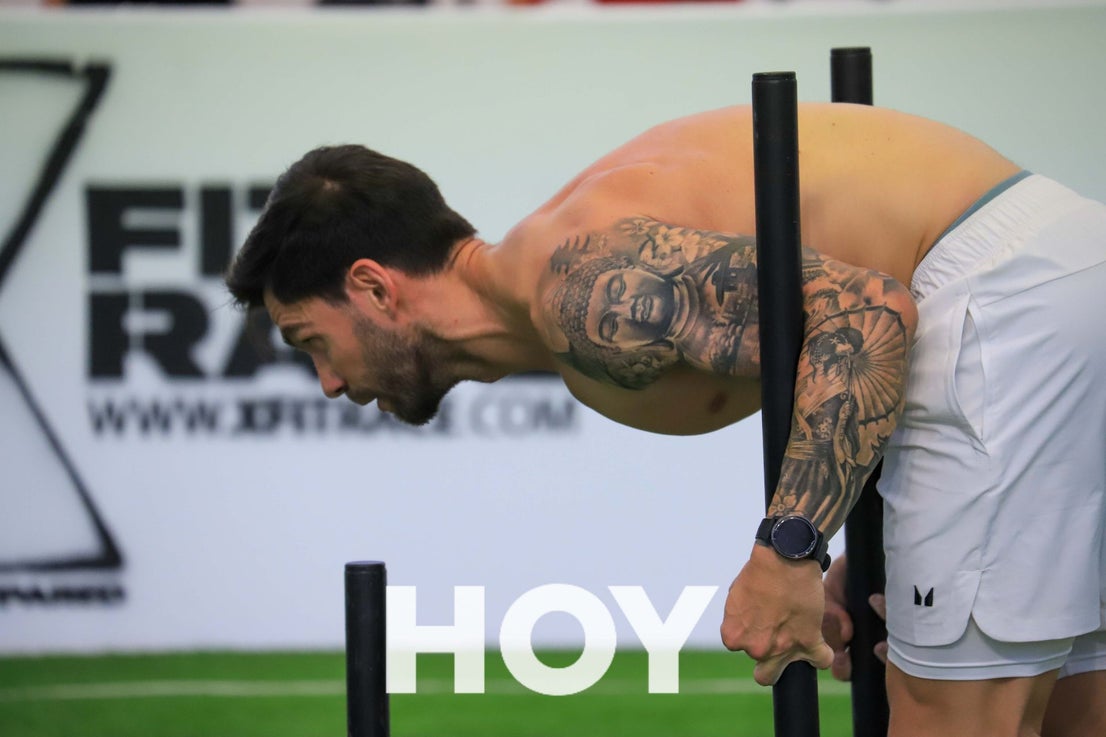 Decenas de deportistas sacan músculo en el XFit Race 2024