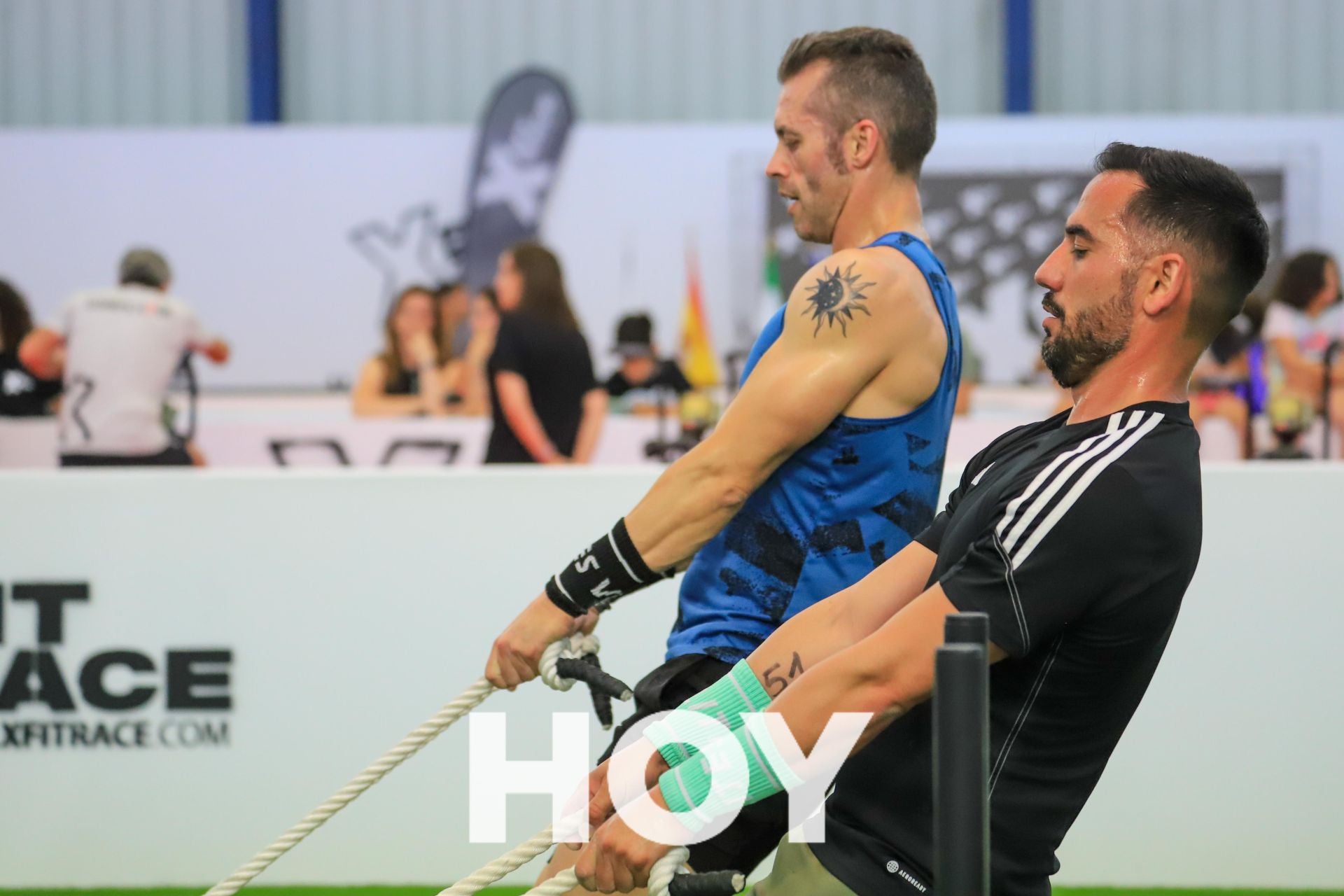 Decenas de deportistas sacan músculo en el XFit Race 2024