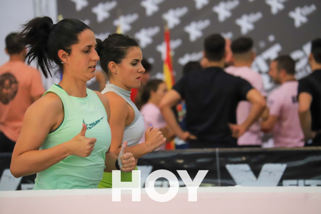 Decenas de deportistas sacan músculo en el XFit Race 2024