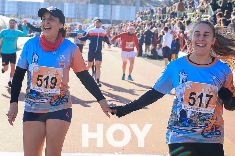 Imágenes de la despedida del año en Don Benito con la San Silvestre
