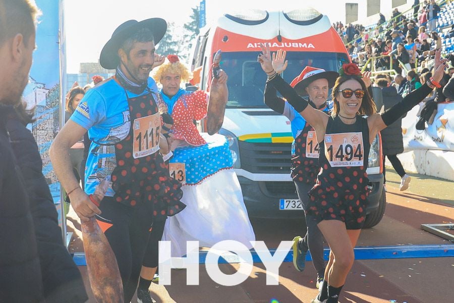 Imágenes de la despedida del año en Don Benito con la San Silvestre