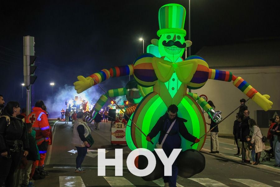 Imágenes de la animada cabalgata de Reyes en Don Benito