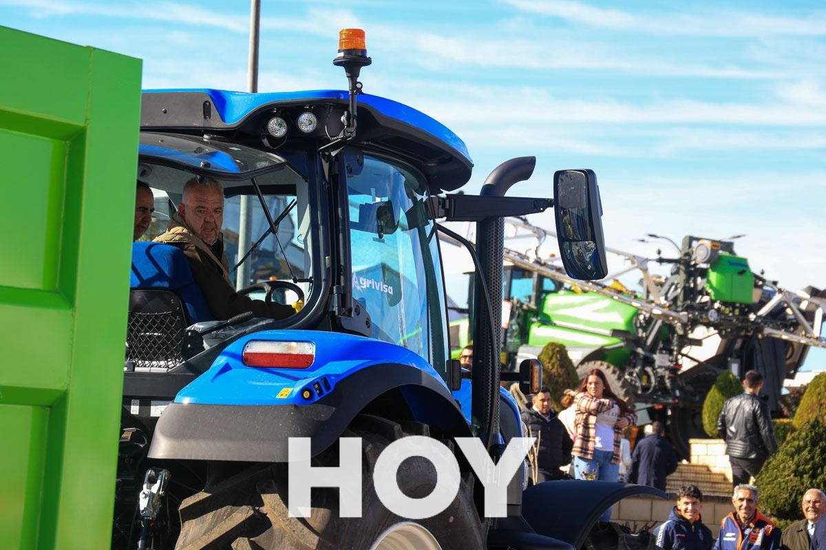 Imágenes: Concurso de Maniobrabilidad con tractor en Agroexpo