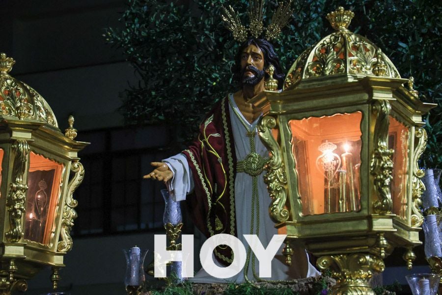 Imágenes de las procesiones del Lunes Santo en Don Benito