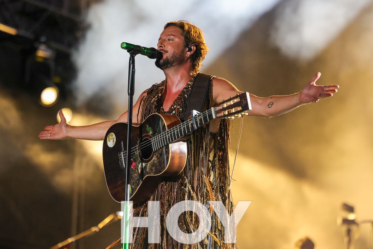 Manuel Carrasco vuelve 'salvaje' a Don Benito