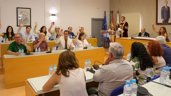 La coalición entre Siempre Don Benito y PP, en crisis tras el pleno municipal