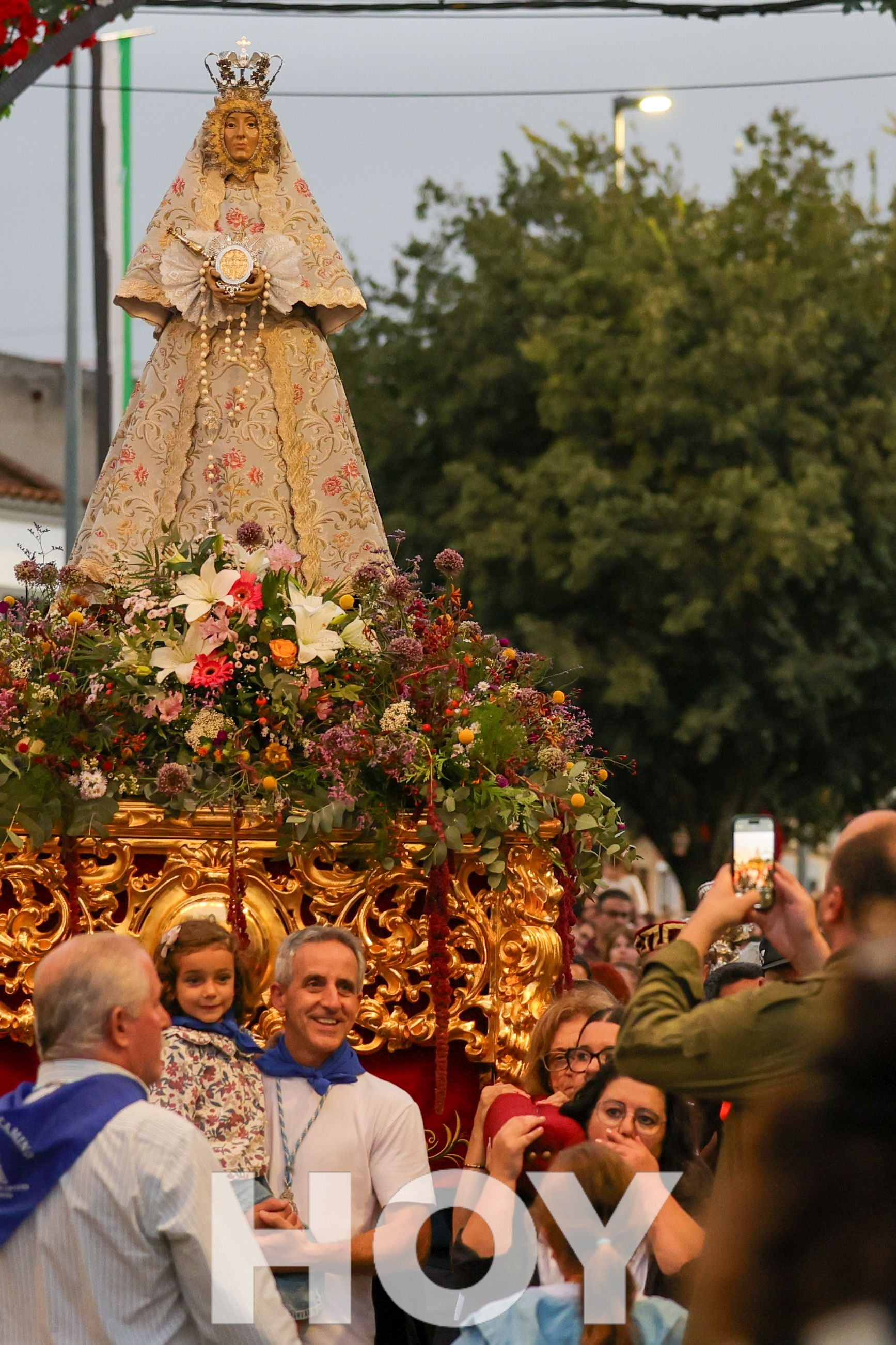 La llegada de la Virgen de las Cruces da inicio a &#039;La Velá&#039;