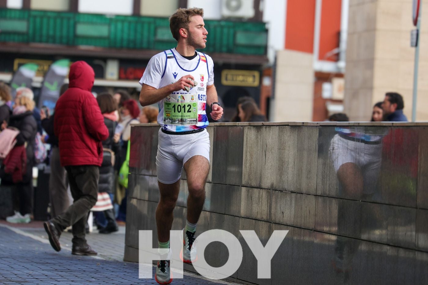Gran ambiente de atletismo en las calles de Don Benito