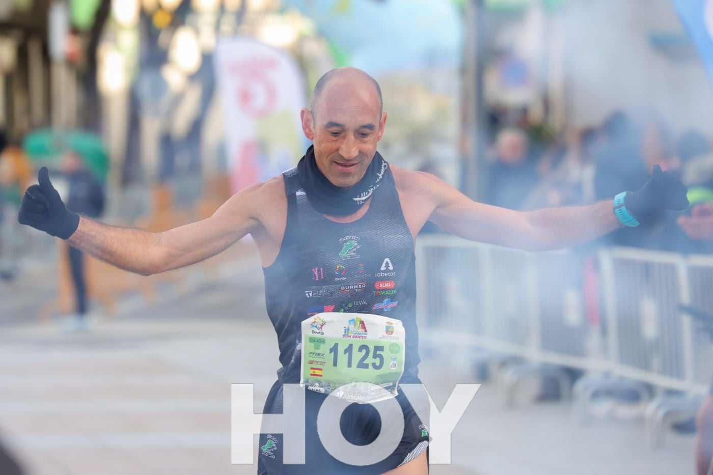 Gran ambiente de atletismo en las calles de Don Benito
