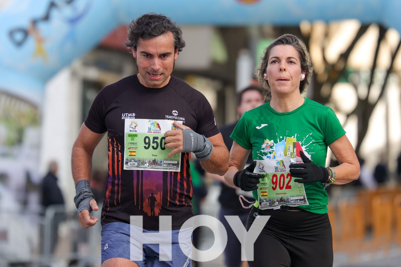Gran ambiente de atletismo en las calles de Don Benito