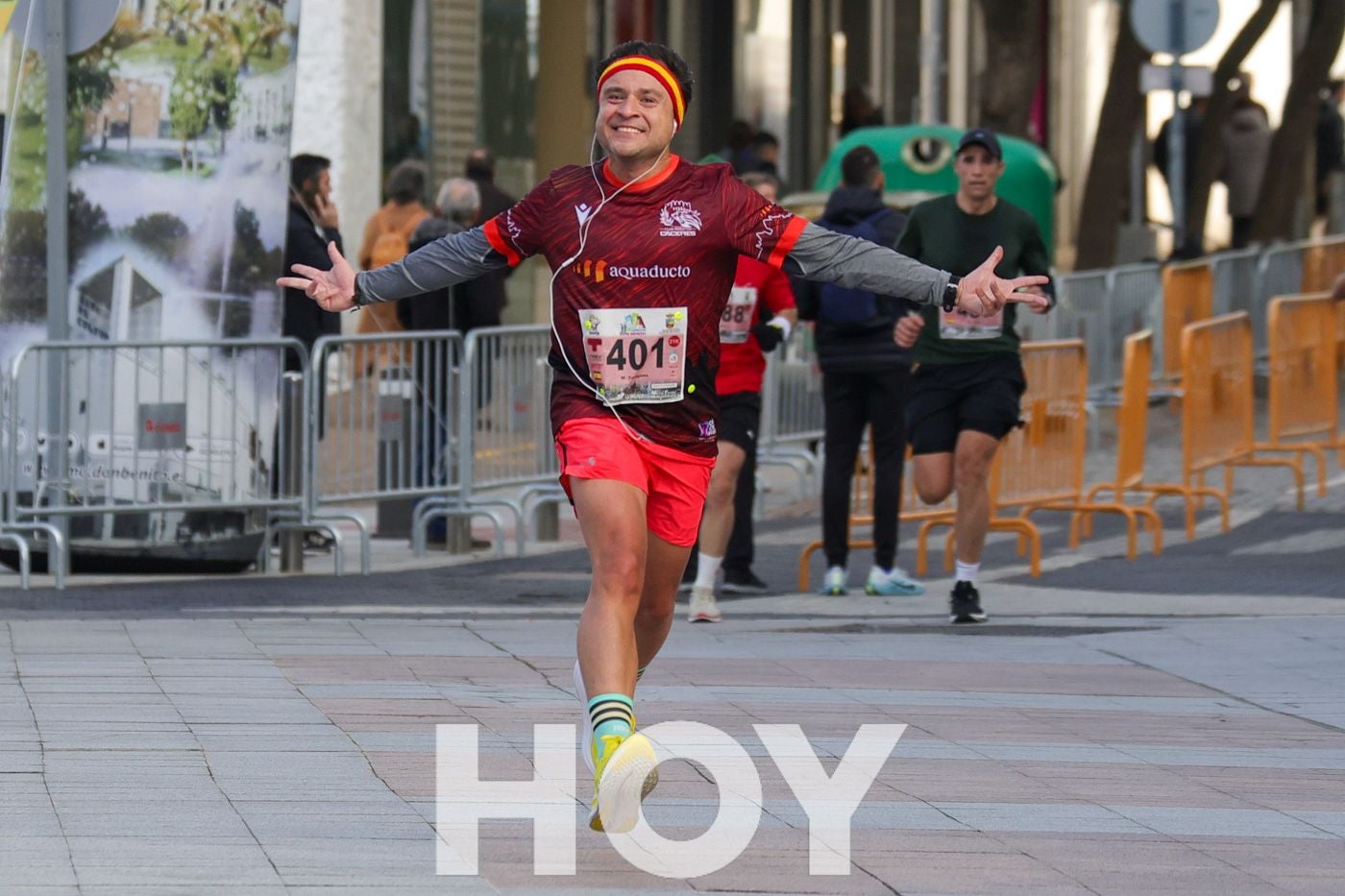 Gran ambiente de atletismo en las calles de Don Benito