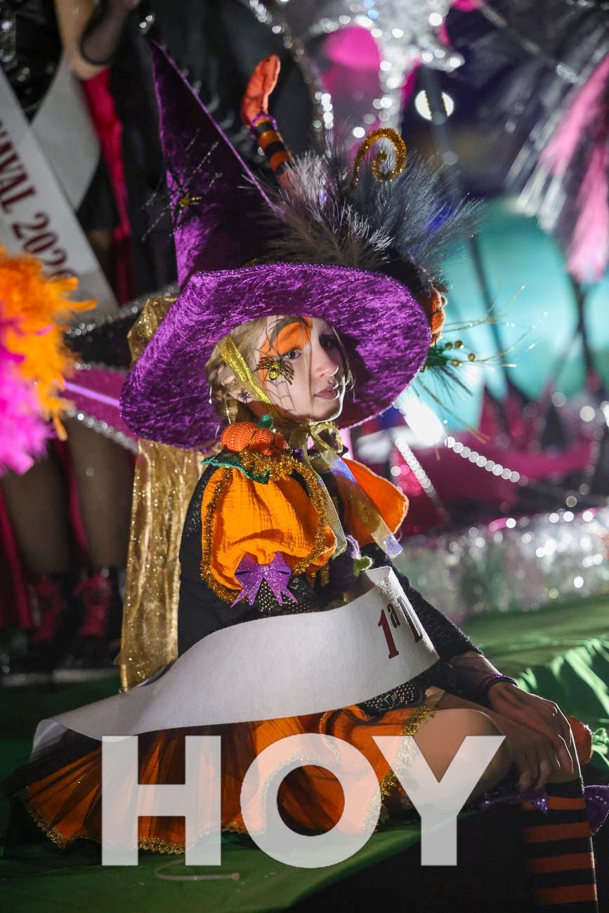 Fotos | Desfile de comparsas del Carnaval de Don Benito 2026 (I)