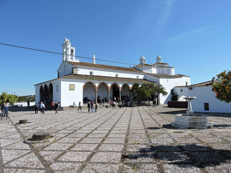 Un resumen fotografico de las fiestas en honor de la Virgen de los Remedios de Fregenal de la Sierra