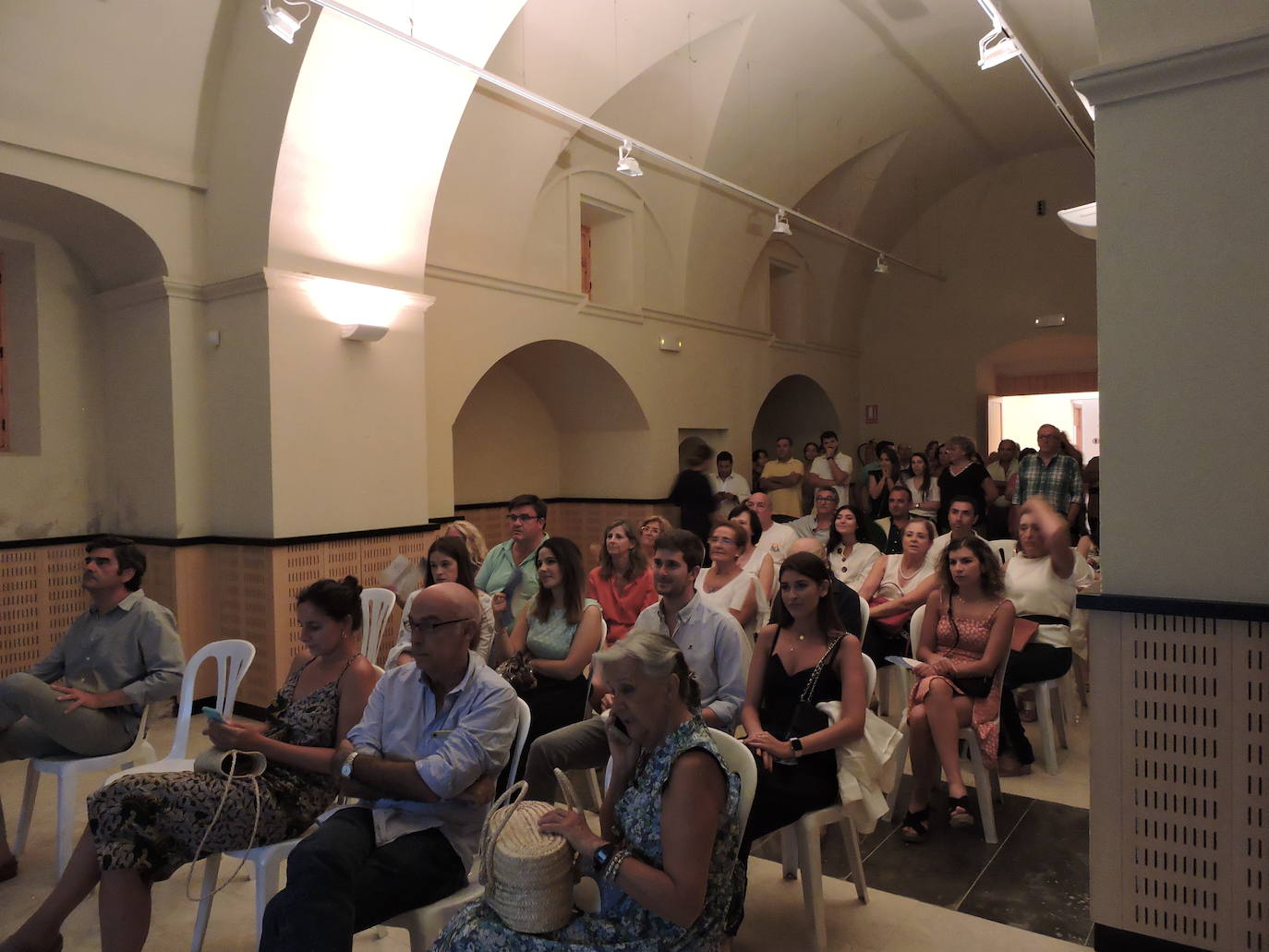 100 fotos sobre todas las actividades de la noche en blanco frexnense.