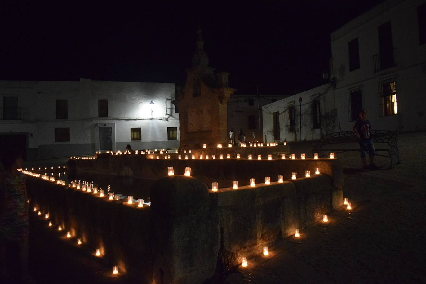 100 fotos sobre todas las actividades de la noche en blanco frexnense.