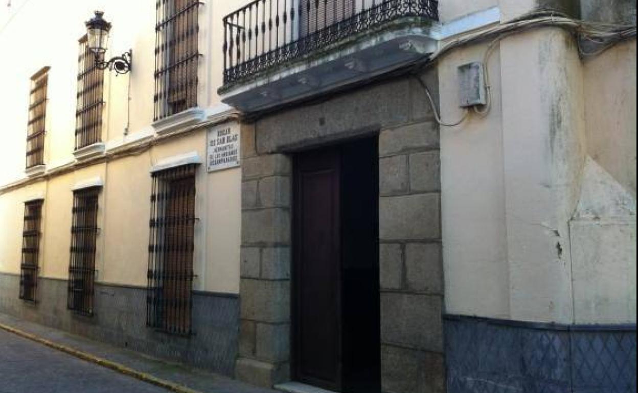 Fachada del antiguo Hogar de San Blas. 