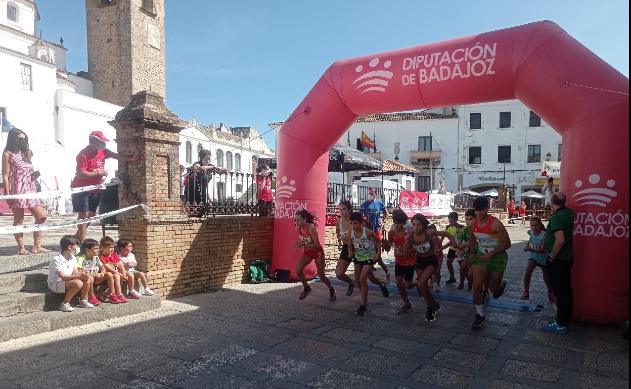 Carla Arce y Bruno Paixao vencedores absolutos de la 36 Carrera Popular de Fregenal de la Sierra