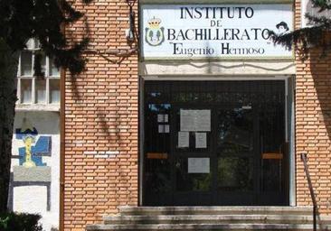 Entrada del Instituto Eugenio Hermoso.