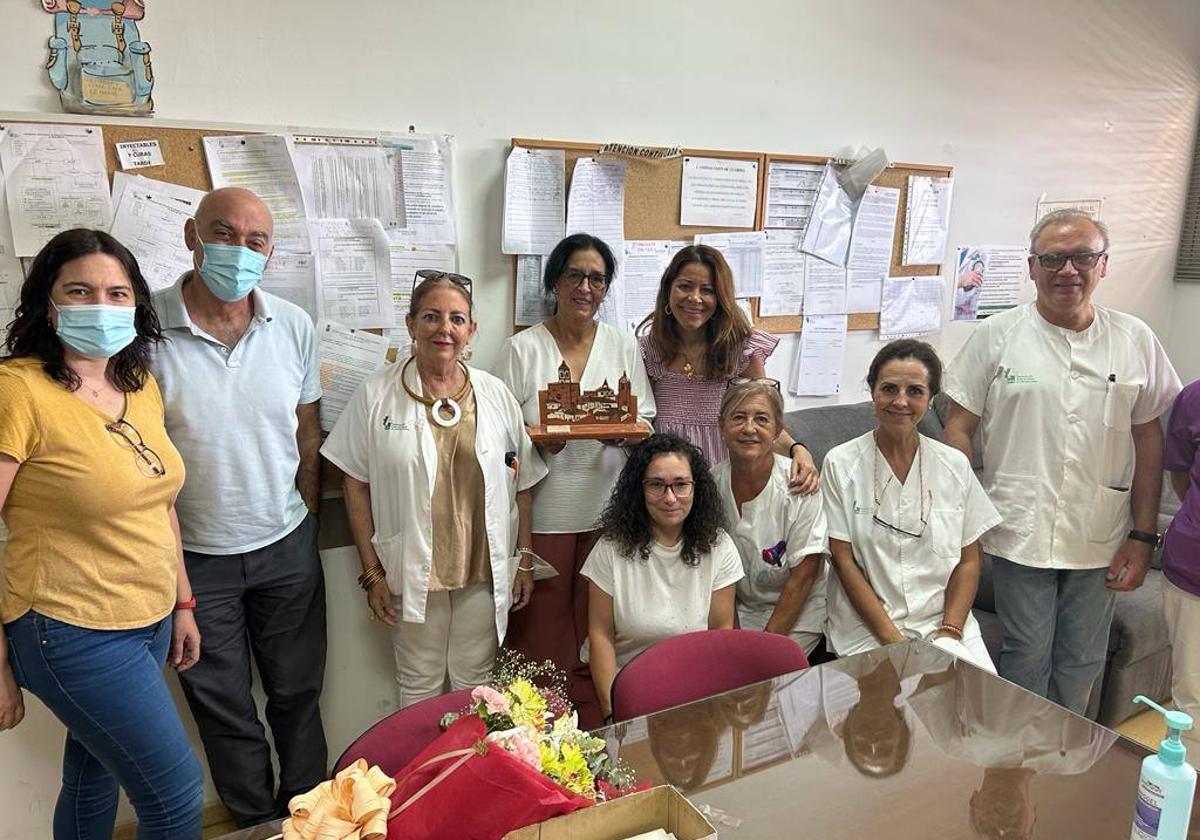Fregenal homenajea a Remedios Rastrojo por su jubilación