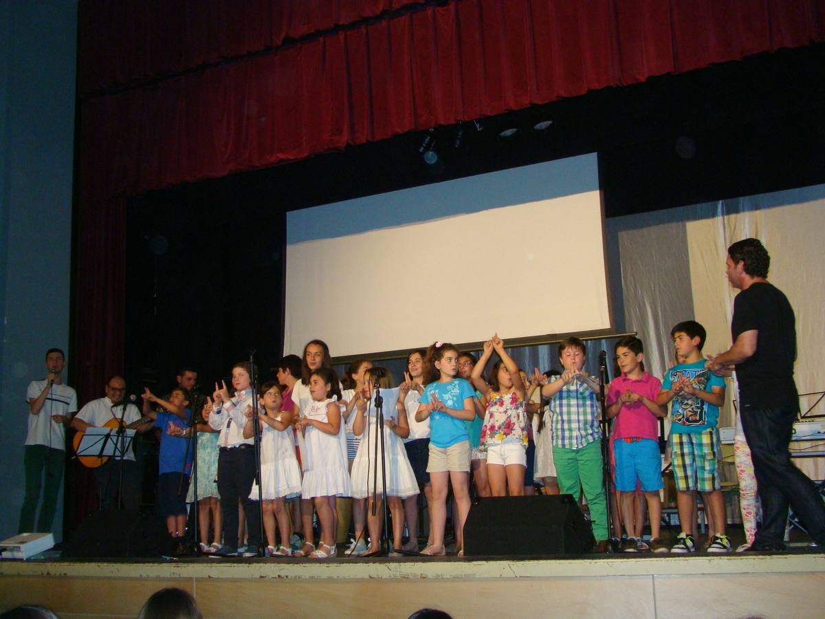 Clausurado el curso de la Escuela Municipal de Música con "Un viaje por el mundo"