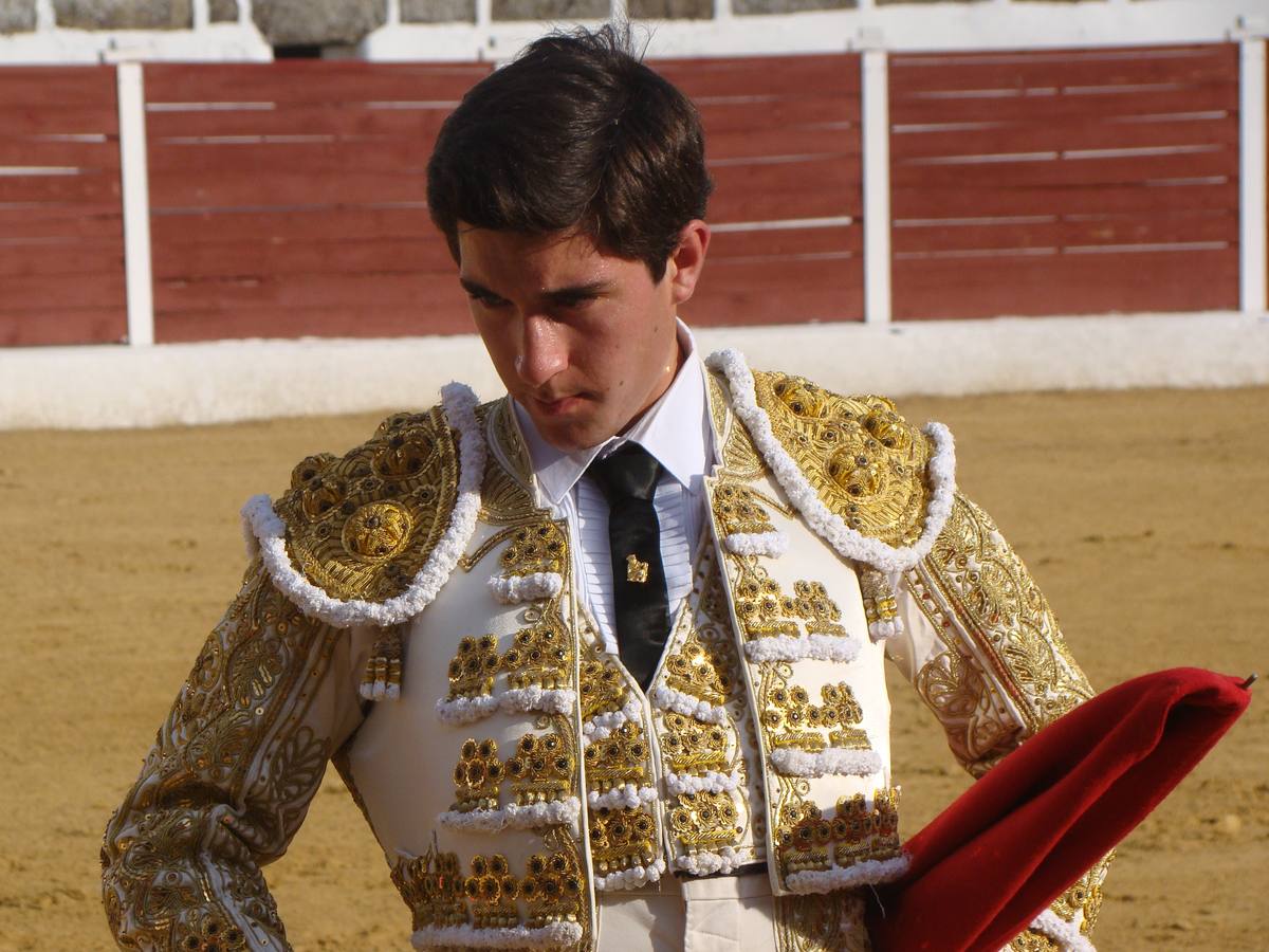 Oreja para David Bolsico en Algar