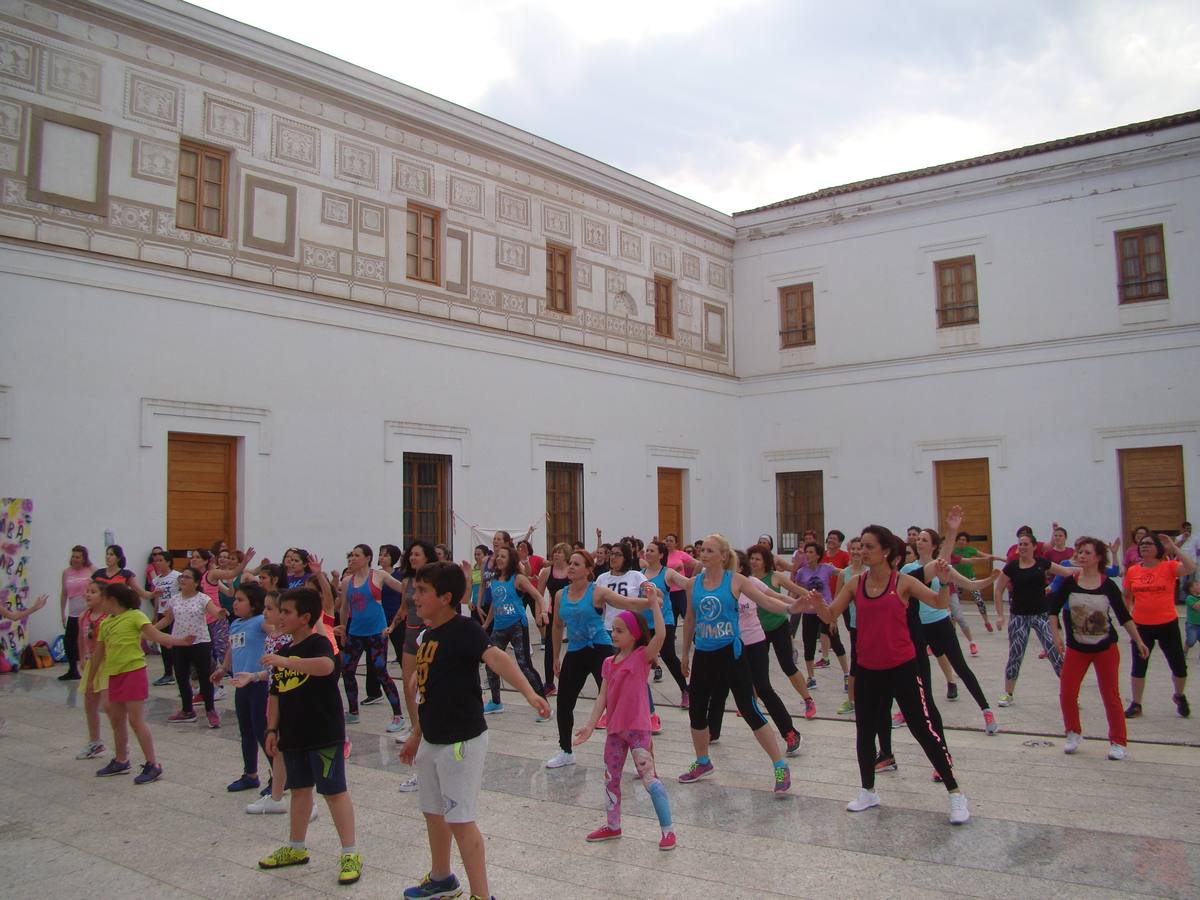 Participantes en la actividad solidaria. 