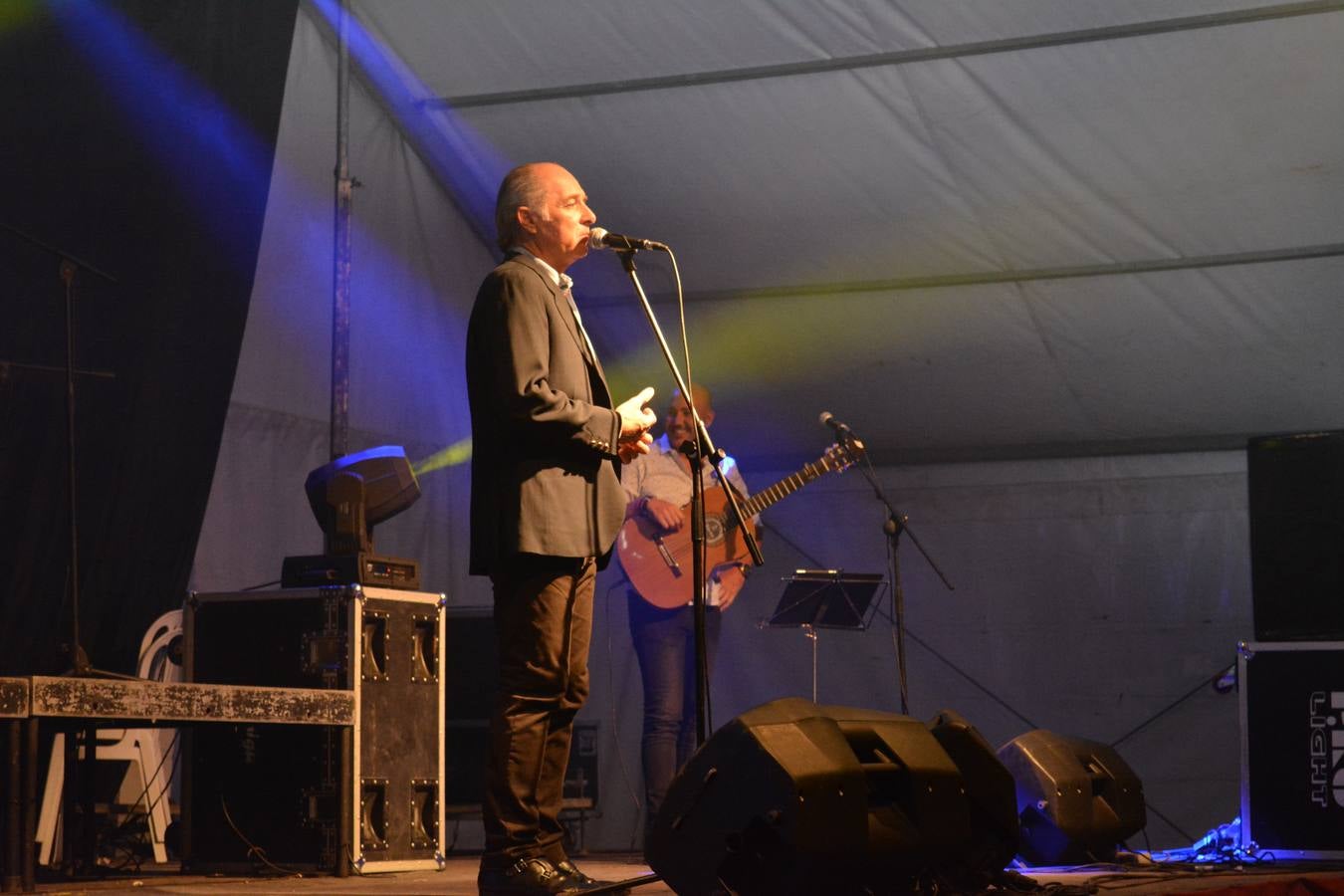 José Manuel Soto regó la noche frexnense de nostalgias y recuerdos