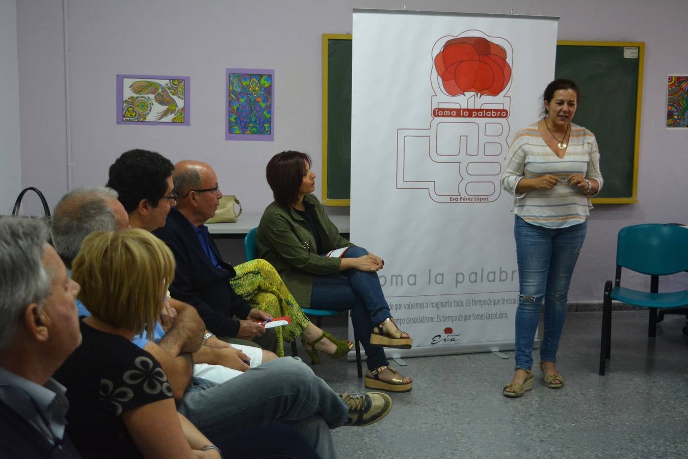 La candidata a las primarias del PSOE en Extremadura, Eva Pérez presentó sus credenciales en Fregenal