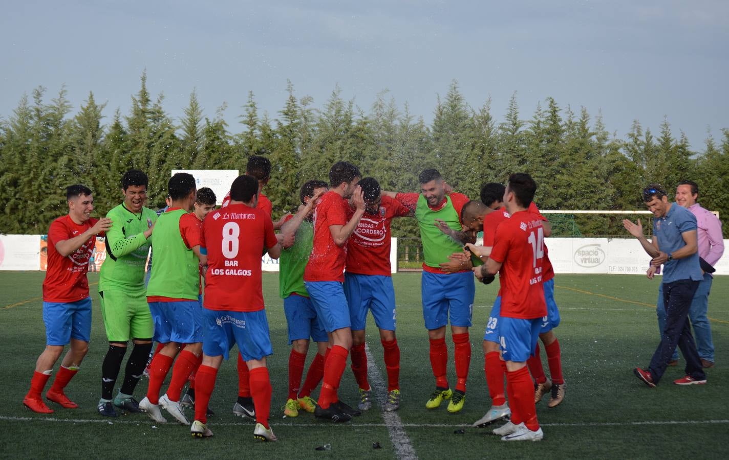 La Unión jugará la promoción a Tercera División tras una nueva victoria y por la puerta grande (3-2)