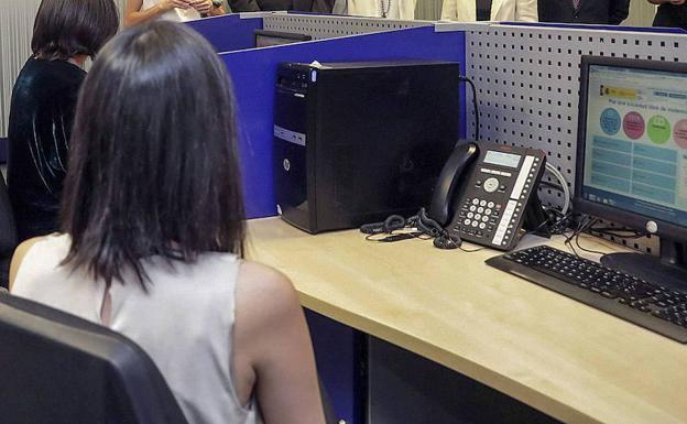 Centralita del 016, teléfono de atención a las víctimas de violencia de género: 