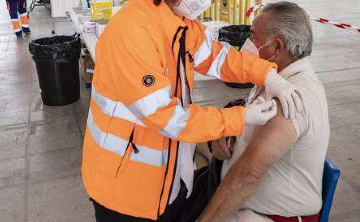 Dosis de refuerzo para mayores de 60 años 