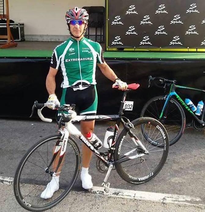 El ciclista fuentecanteño con la Selección en Cantabria. 