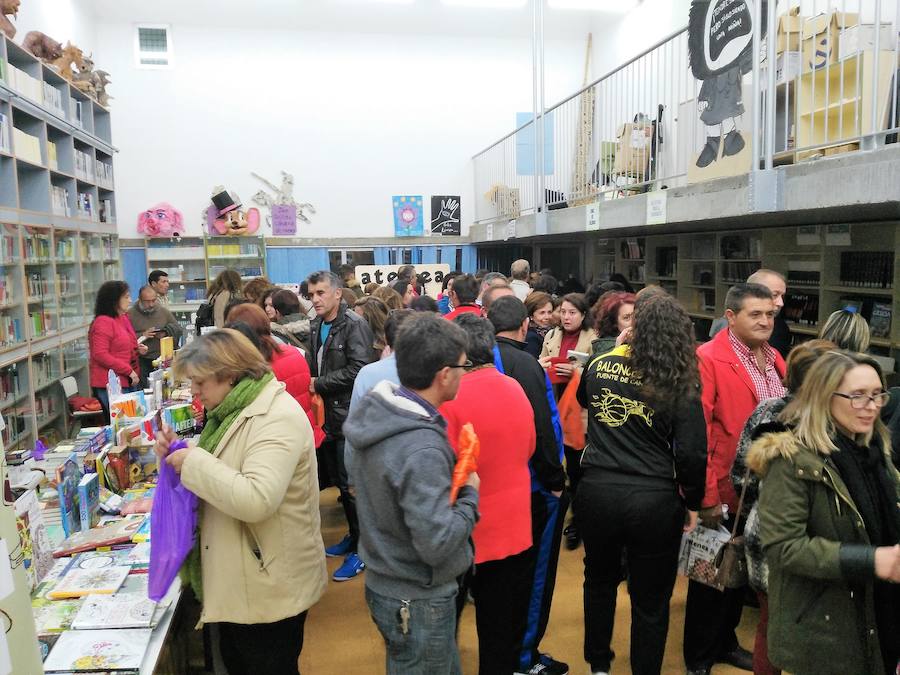 La Feria del Libro del IES Alba Plata logra vender 1.600 ejemplares