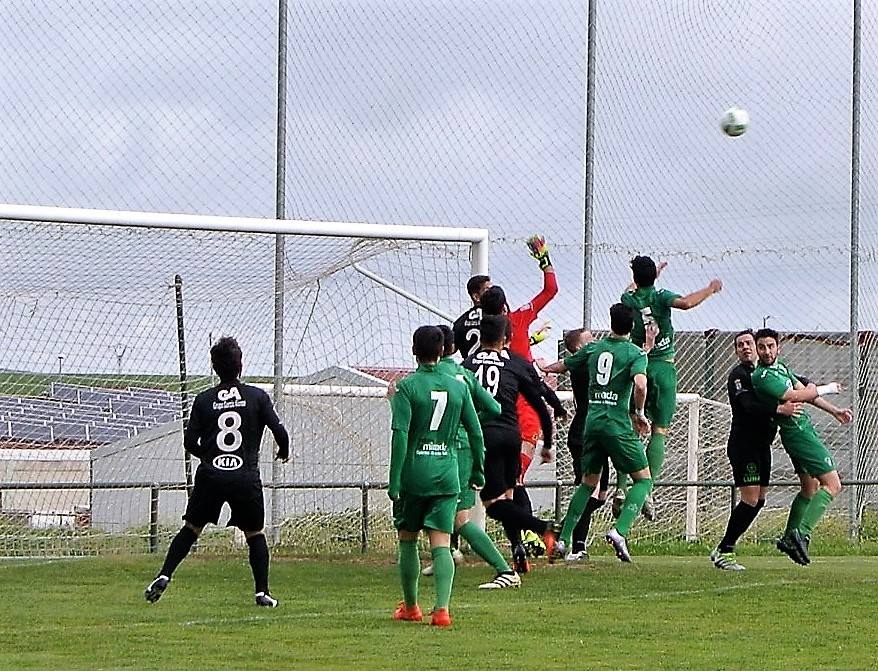 La UD Fuente de Cantos declara el partido ante el Diter 'medio día del club'