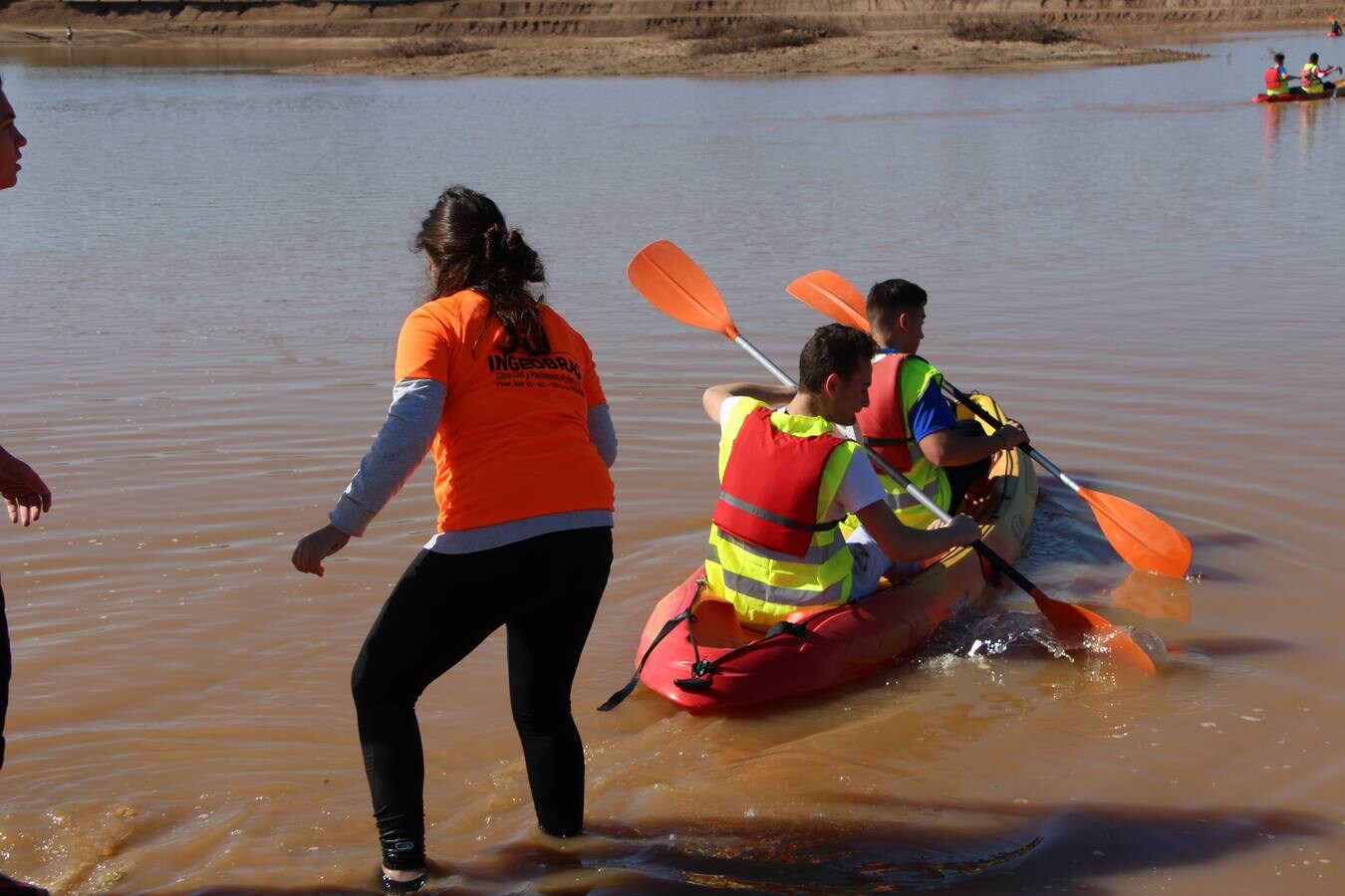Imagen del año pasado en una prueba de kayak en el pantano San Roque.