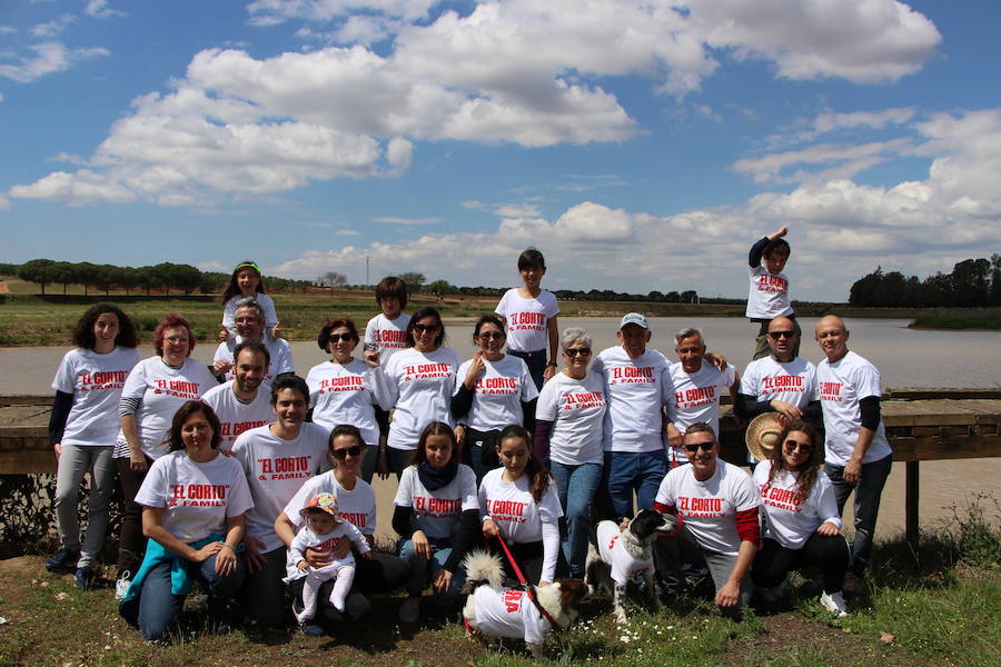 La familia de Llanos-Serrano junta por vez primera en Guareña.