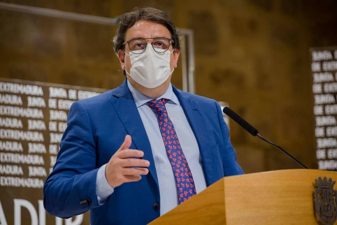 Consejero de Sanidad de la Junta de Extremadura, José María Vergeles.