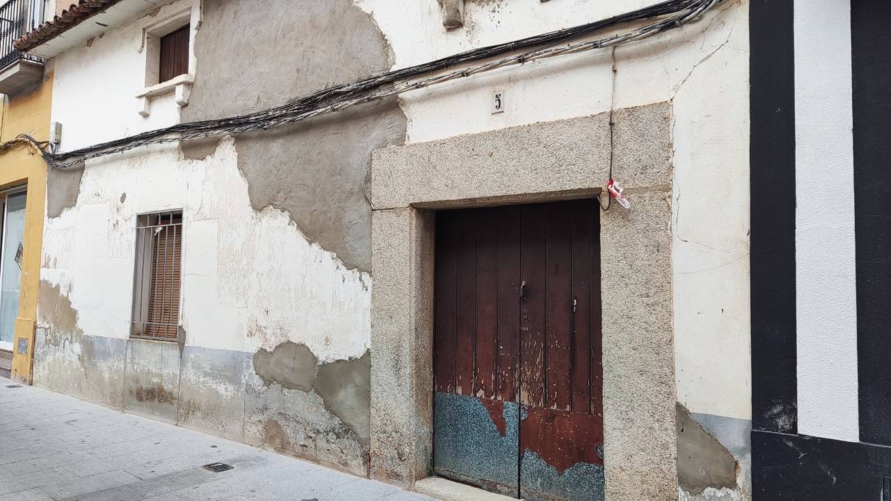 Vivienda en calle Salsipuedes de Guareña.