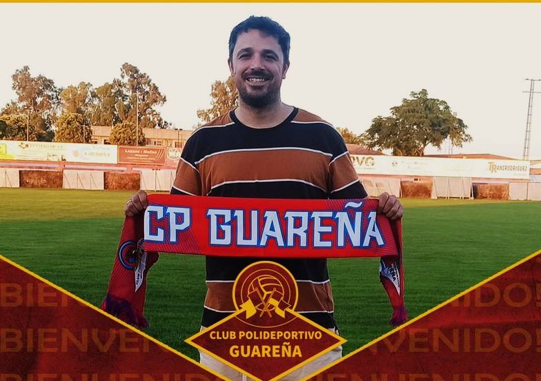 El entrenador emeritense del Guareña Jesús Serrano en el día de su presentación.