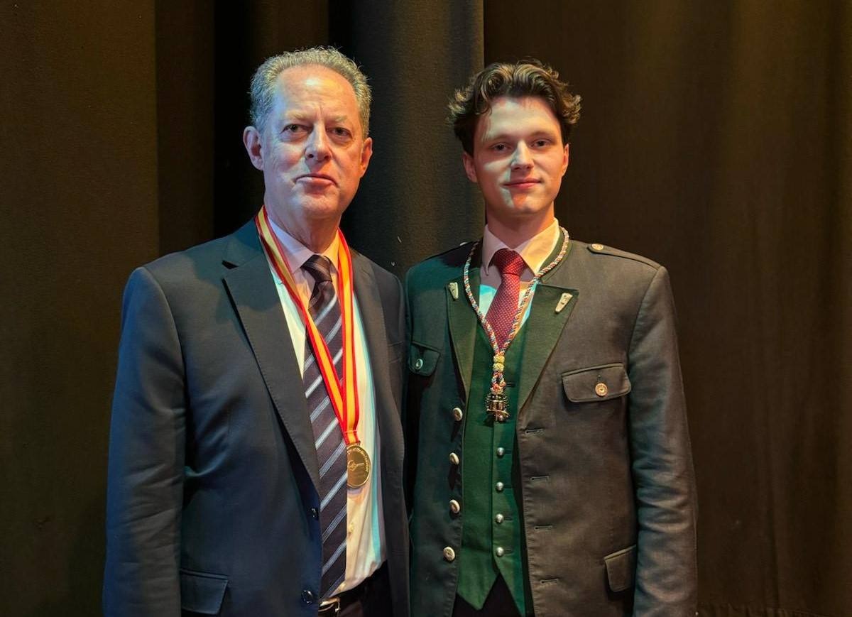 Damián Retamar con Casimiro de Habsburgo-Lorena.