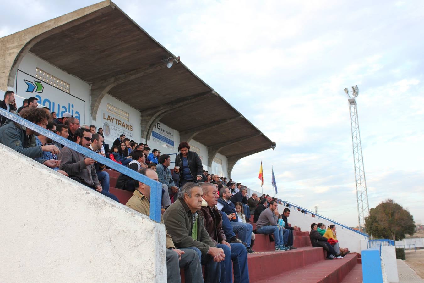 Los goles de Ramón e Izan no fueron suficientes y se perdió en Badajoz 3-2